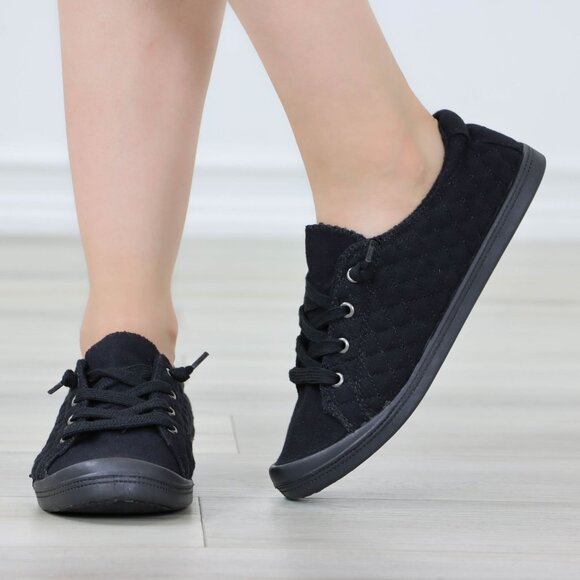 Black Flat Women's Sneakers Canvas Quilted Lace Up Round Toe - Picture 1 of 14